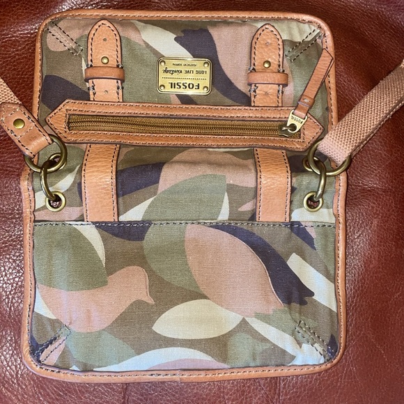 Fossil Crossbody Wallet/Bag - Picture 5 of 6